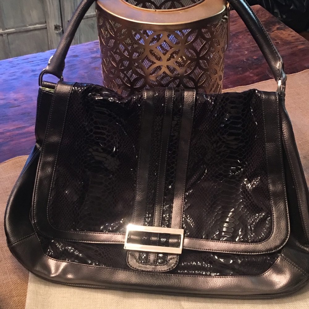 Snake skin purse with shimmer